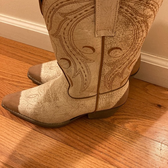 Sterling River Women’s Cowgirl Boots - Picture 11 of 16